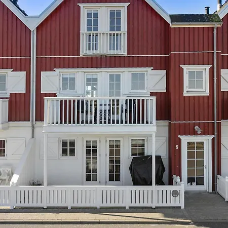 Lovely In With Sauna דירה